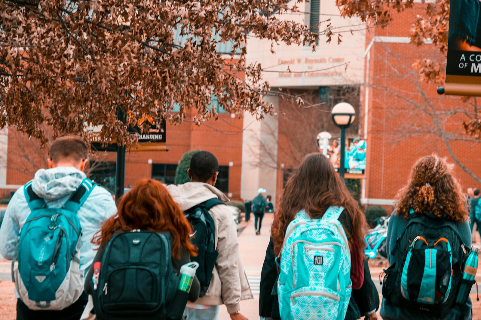 Struggles Faced by International Students in Canada and How to Overcome Them